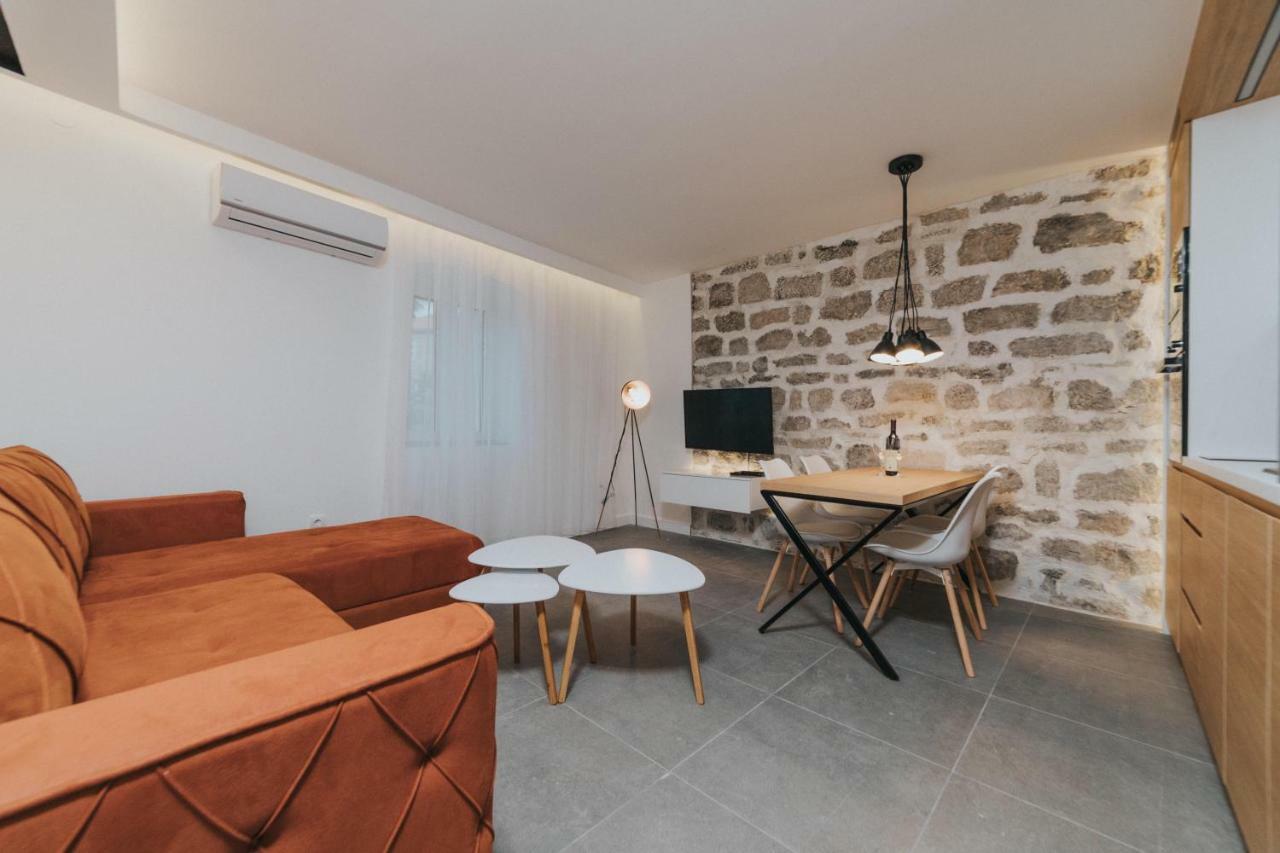 בודווה Apartments Trifunovic Old Town מראה חיצוני תמונה