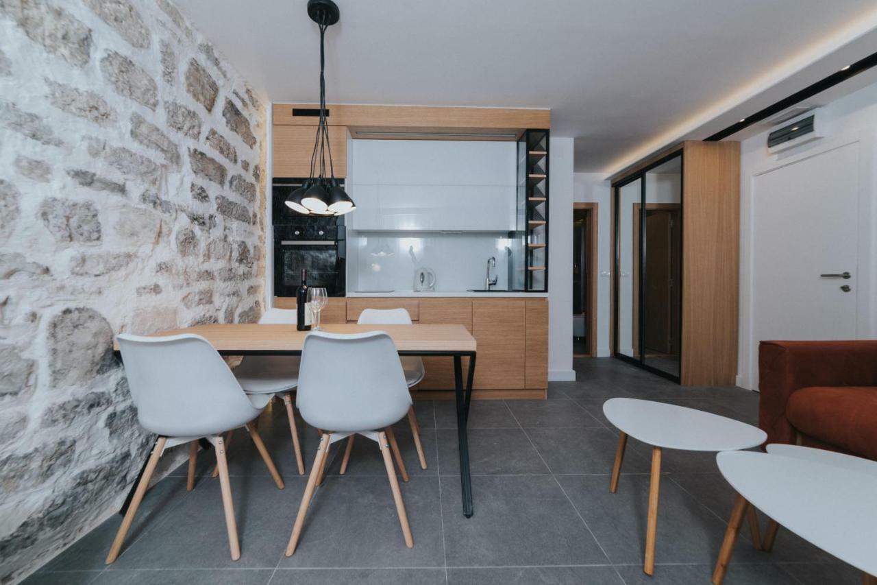 בודווה Apartments Trifunovic Old Town מראה חיצוני תמונה