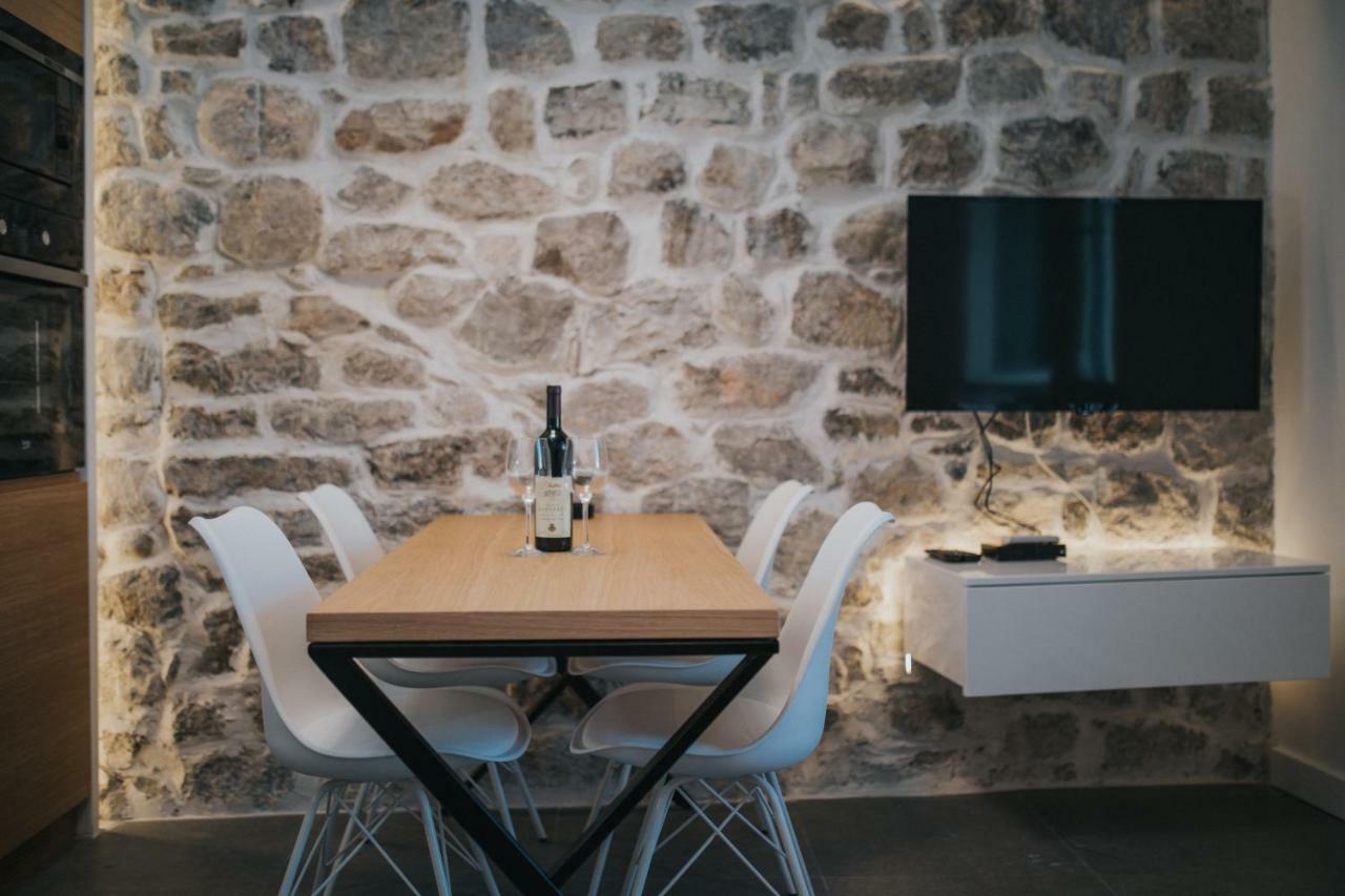 בודווה Apartments Trifunovic Old Town מראה חיצוני תמונה