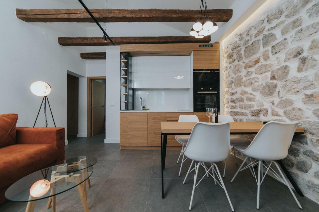 בודווה Apartments Trifunovic Old Town מראה חיצוני תמונה