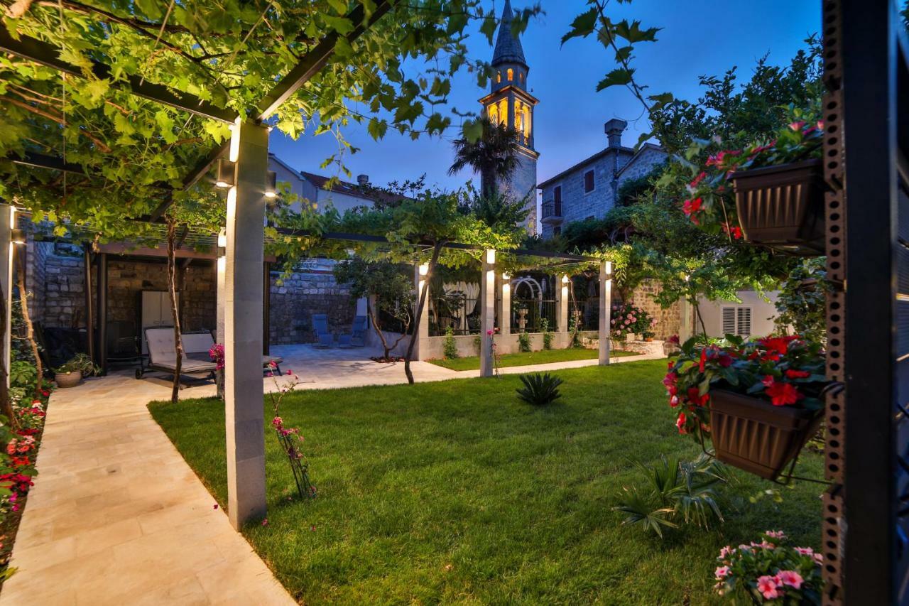 בודווה Apartments Trifunovic Old Town מראה חיצוני תמונה