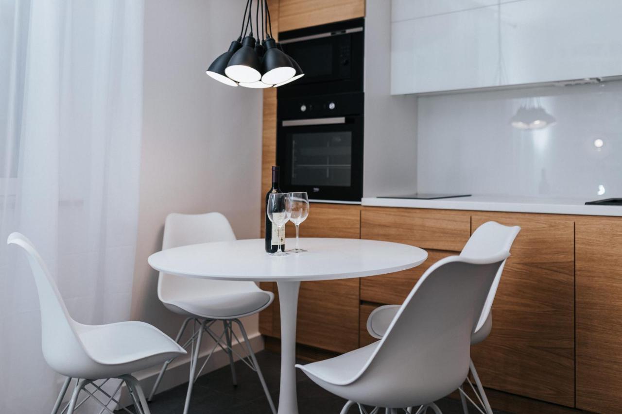בודווה Apartments Trifunovic Old Town מראה חיצוני תמונה