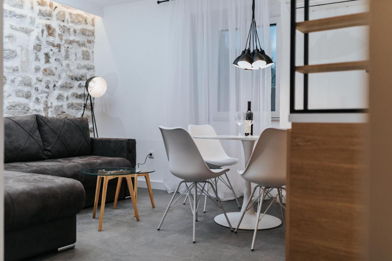 בודווה Apartments Trifunovic Old Town מראה חיצוני תמונה